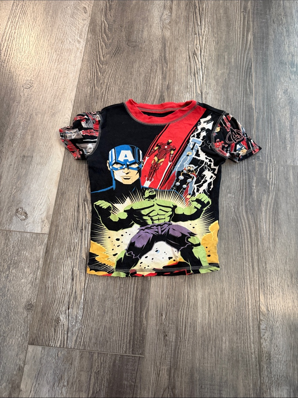 Marvel Avengers Kids Graphic Costume Tee - Black & Red